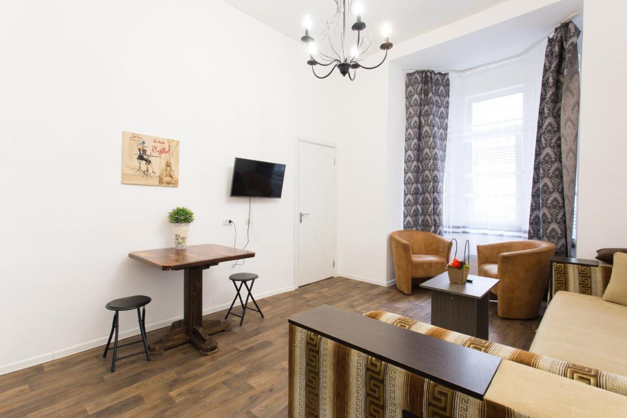Pushkinskaya Street Apartment Kharkov Luaran gambar