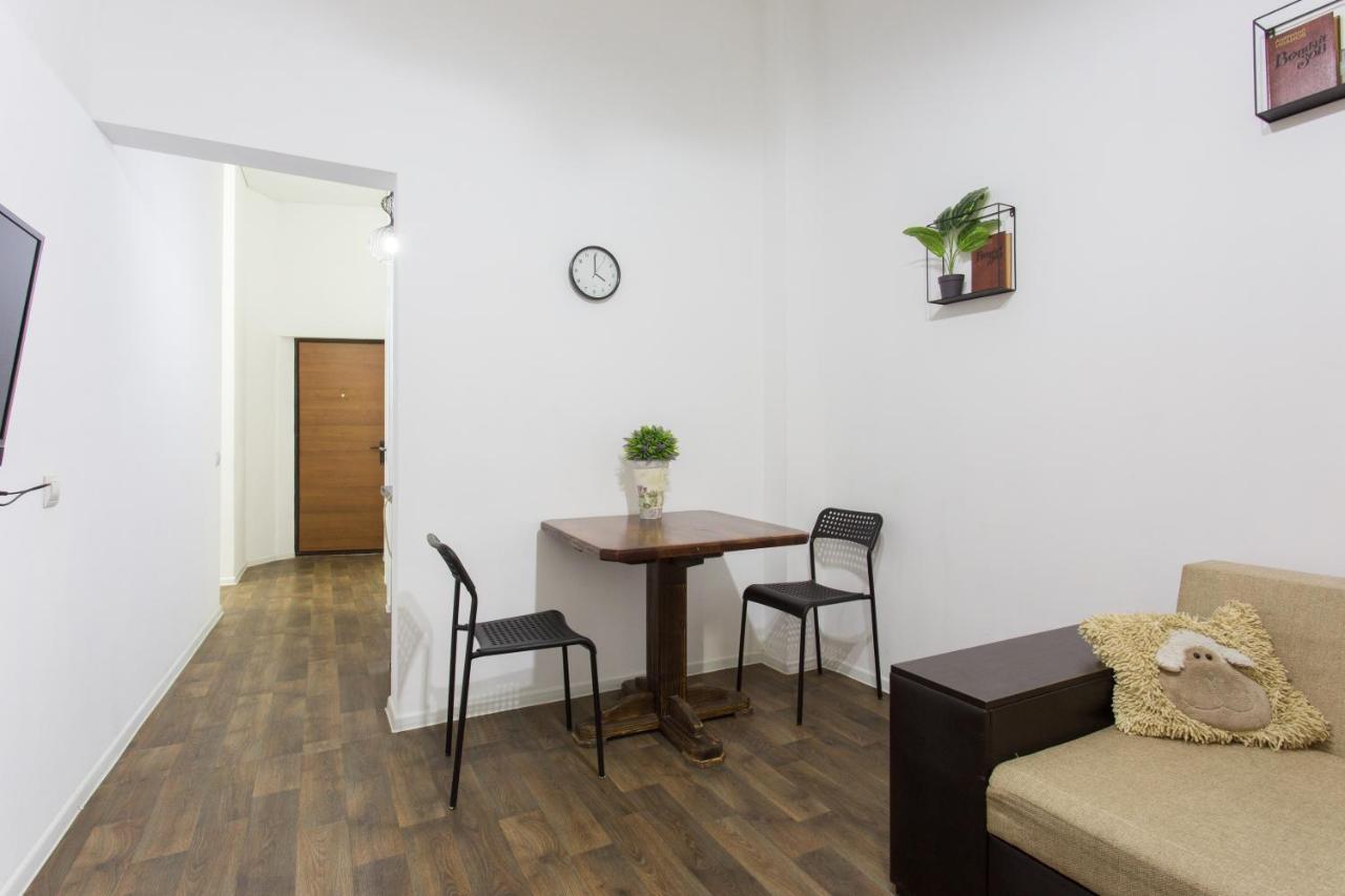 Pushkinskaya Street Apartment Kharkov Luaran gambar